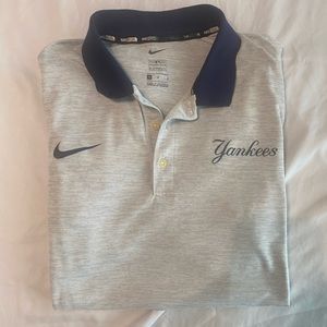 Nike BSBL MLB New York Yankees Polo Size Medium Color Light Gray/Blue